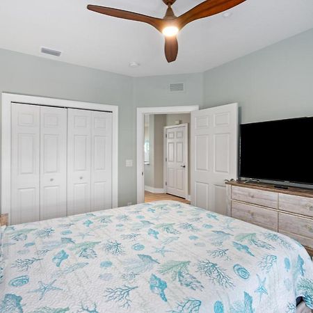 On Flagler Avenue! Dog Friendly With Balcony And Parking Walk To The Beach! New Smyrna Beach Exteriér fotografie